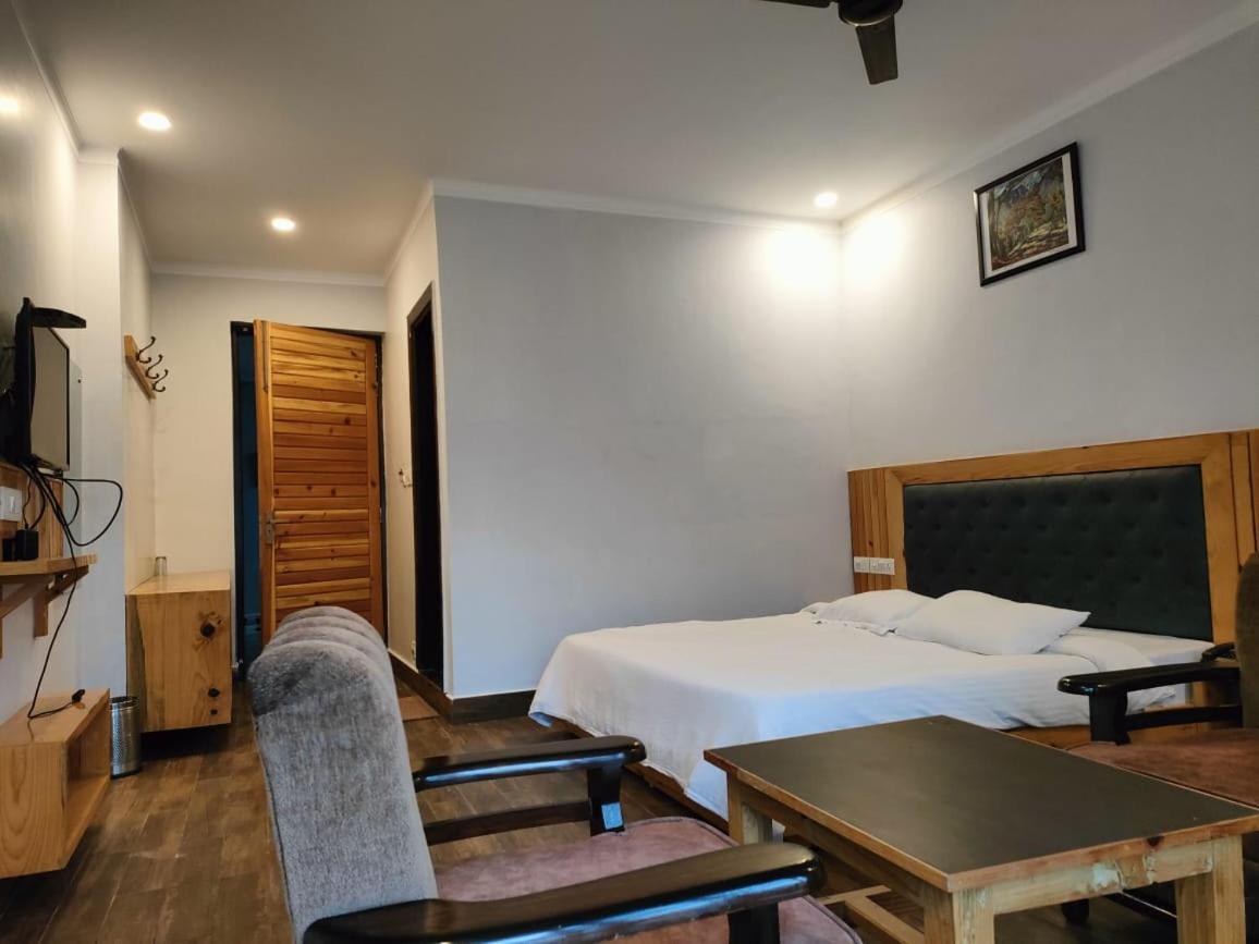Slate House Hotel Dharamshala Esterno foto